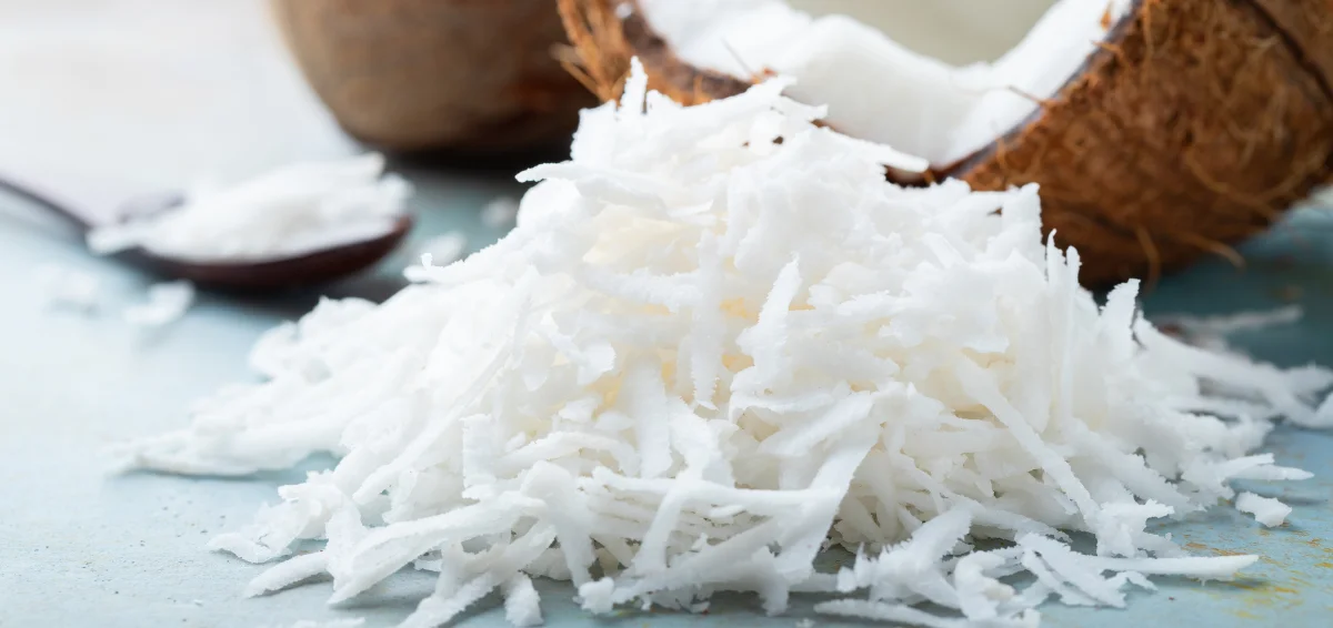 Coconut flakes