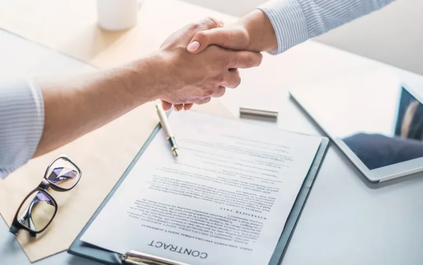 What are the Different Types of Employment Contracts?