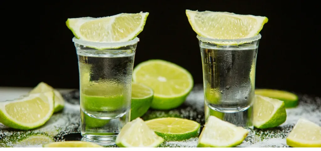 Tequila with Fresh Lime (Skinny Margarita Style) Tequila with Fresh Lime (Skinny Margarita Style)