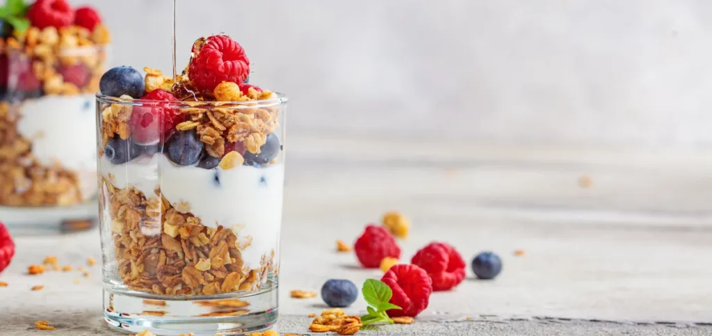 Berry Greek Yogurt Oats