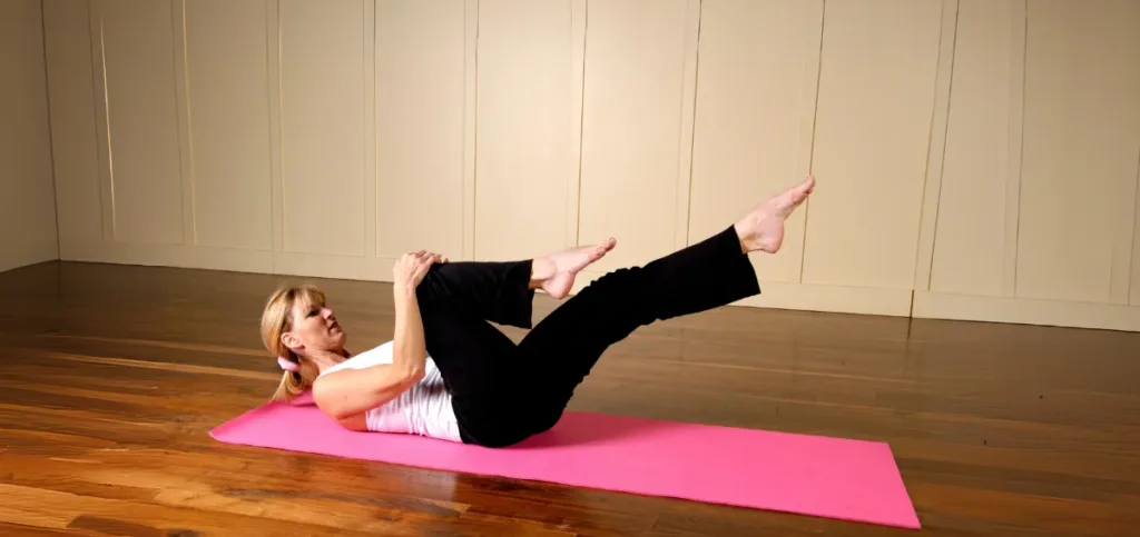 Single-Leg Stretch Single-Leg Stretch